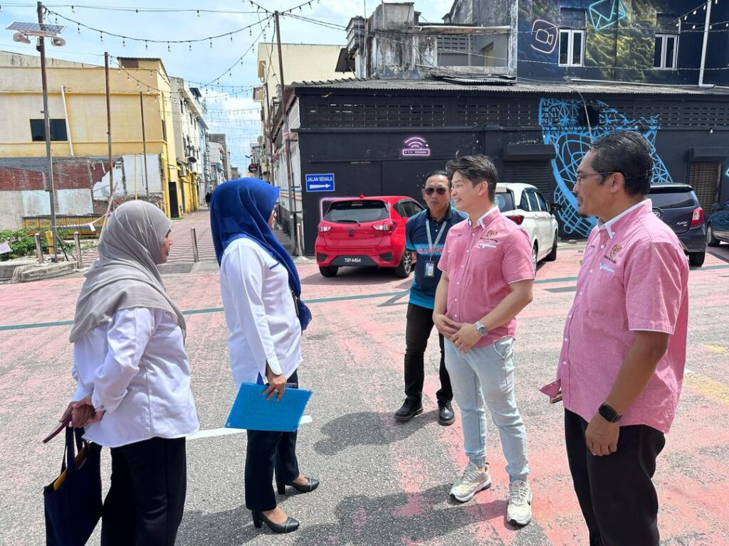 Masalah Parkir dan Lalu Lintas di Bandar Kuantan: Usaha Menyeluruh Demi Penyelesaian Bersama